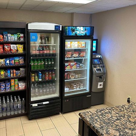 Comfort Suites Airport Шарлотт Экстерьер фото