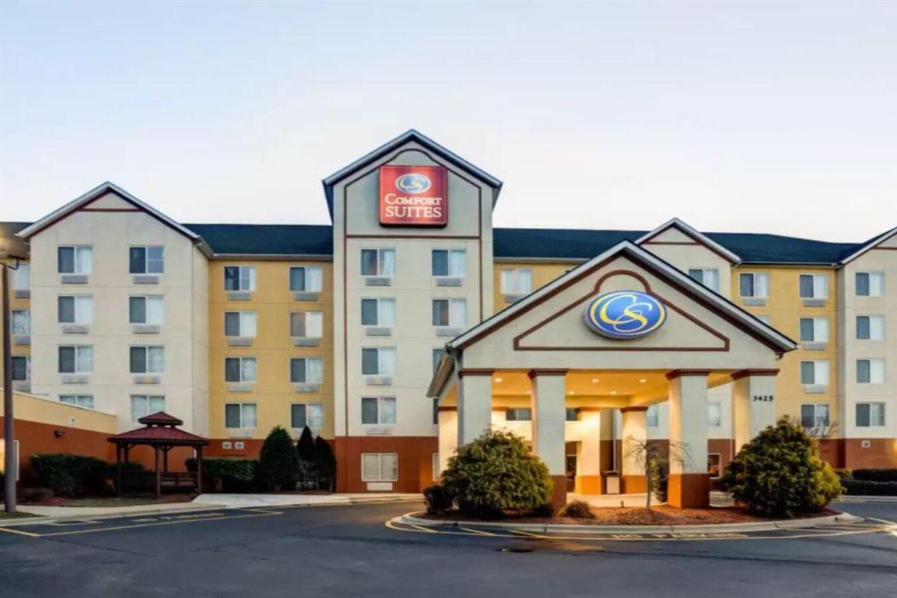 Comfort Suites Airport Шарлотт Экстерьер фото