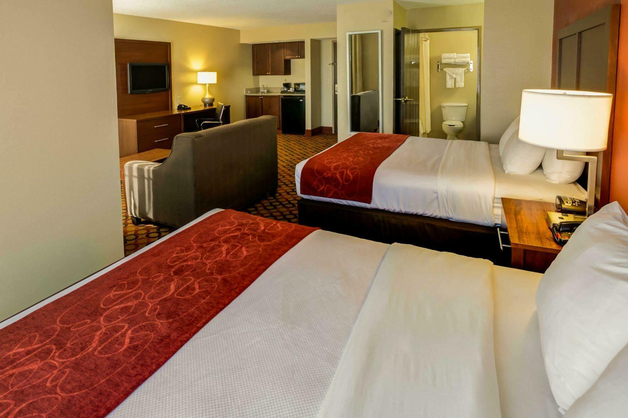 Comfort Suites Airport Шарлотт Экстерьер фото